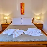 Apartment Amarilda - Private Pool & Garden In Corfu *